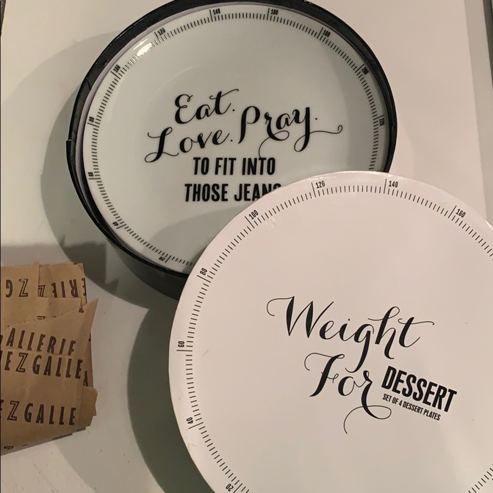 Four dessert plates